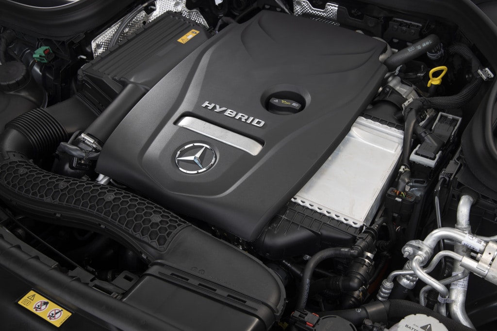 Ölwechsel beim Mercedes-Benz: Das richtige Öl macht den Unterschied